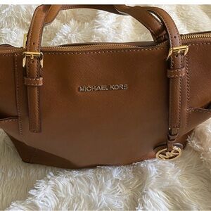 Michael Kors Brown Leather Tote with Structured Design